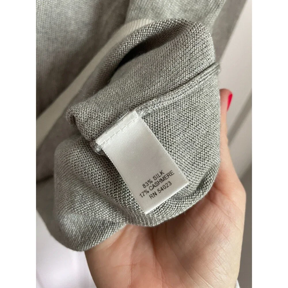 Banana Republic Gray Luxury Blend Silk-Cashmere Sweater  V-Neck M